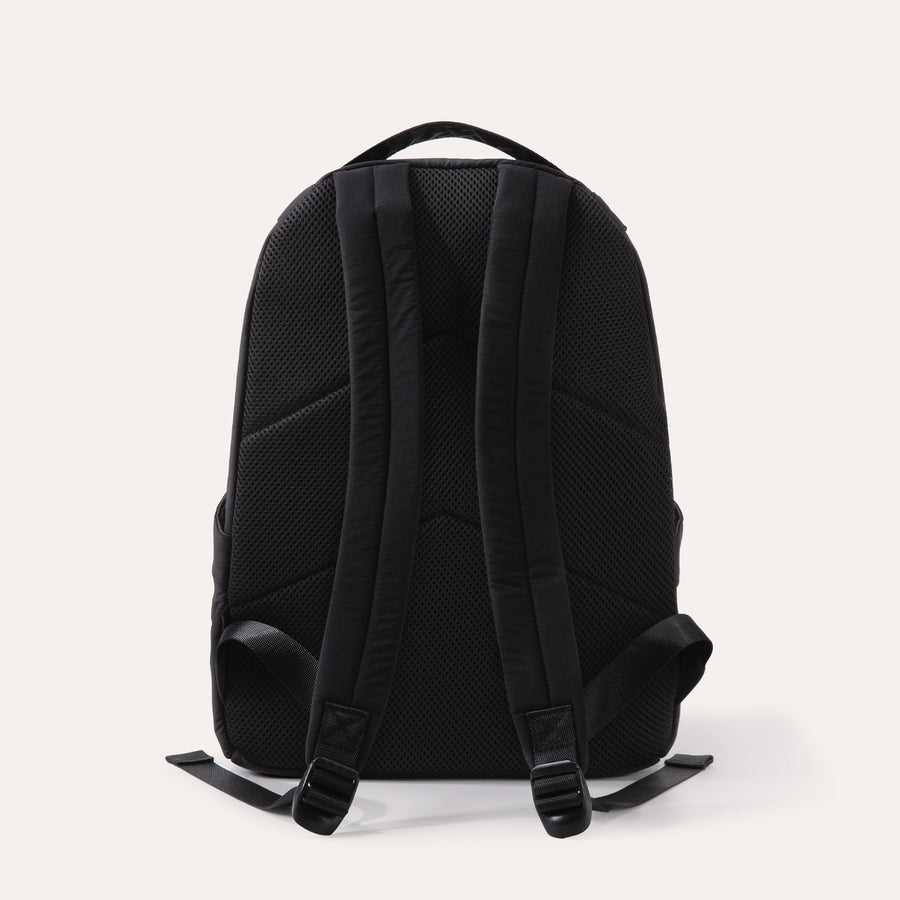 Zoraesque 14L Featherlight Backpack